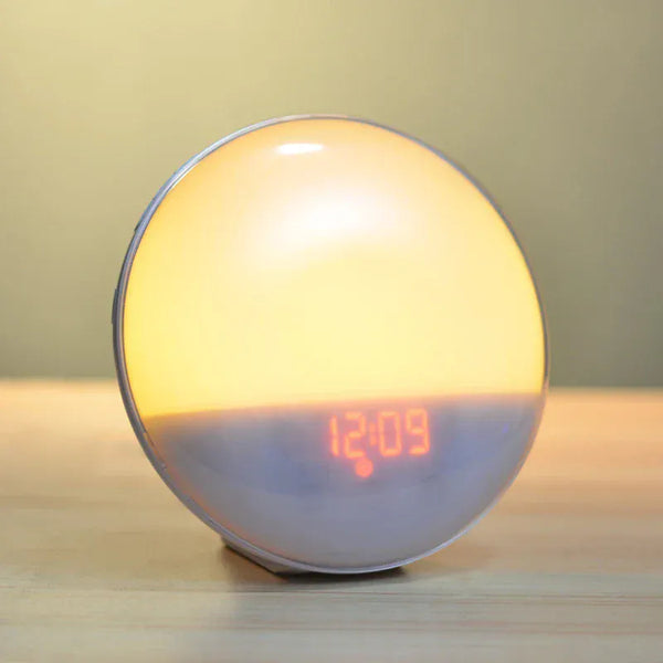 Lichtwecker mit Sonnenaufgangssimulation und Bluetooth-App